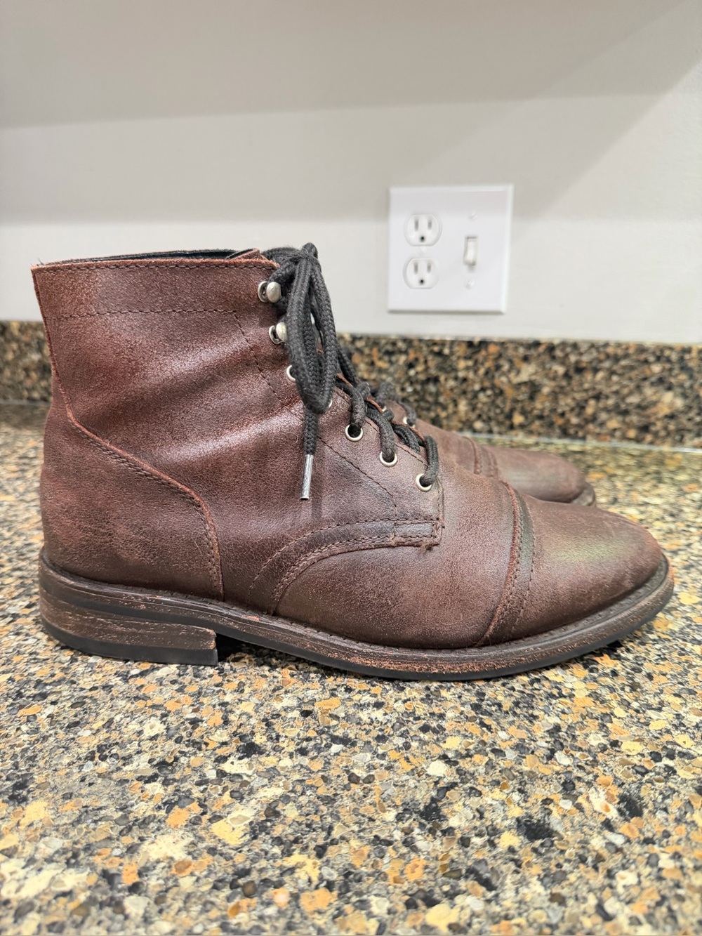Men's Thursday boot company, captain size 10  Brown Lace-Up Leather Boots